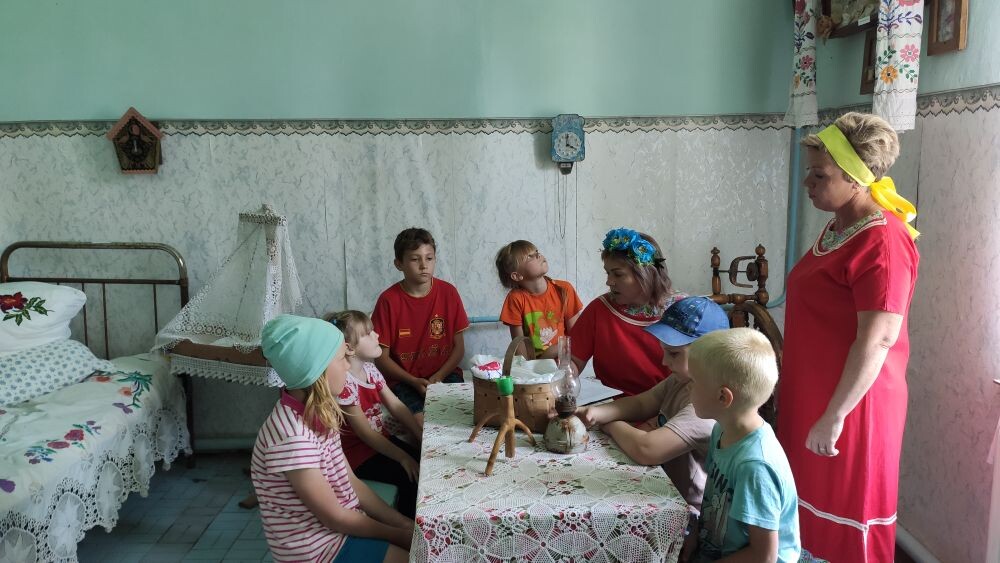 «Без троицы дом не строится»